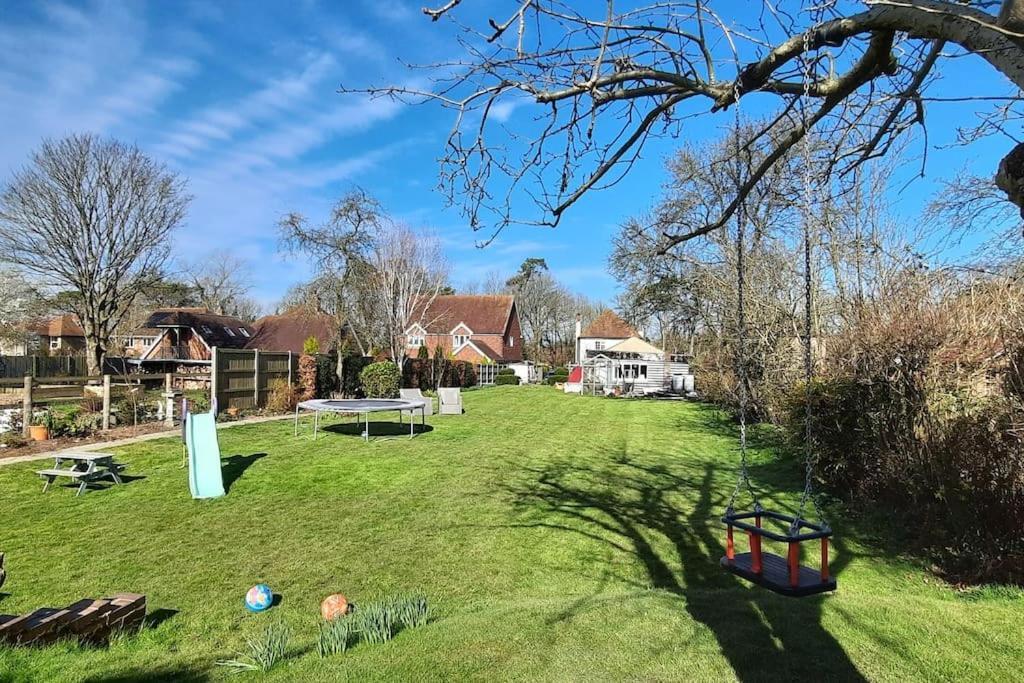 Sycamore Lodge Kent With Ev Zappi Type 2, Swimming Pool For A Fee Sellindge Esterno foto