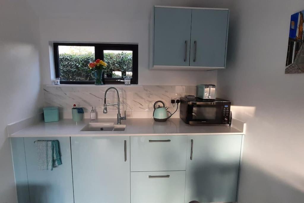 Sycamore Lodge Kent With Ev Zappi Type 2, Swimming Pool For A Fee Sellindge Esterno foto